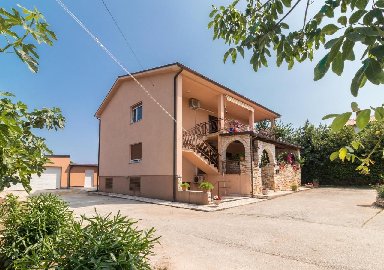 Apartments Ivica 1706 Ližnjan 외부 사진