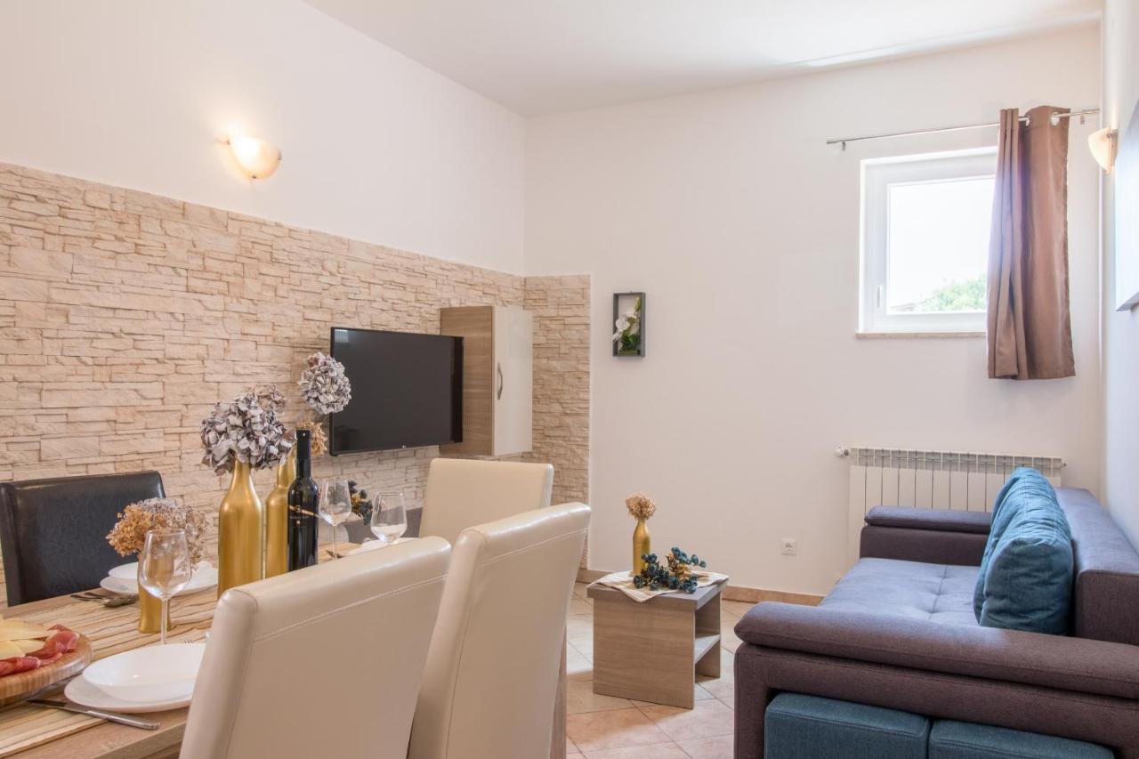 Apartments Ivica 1706 Ližnjan 외부 사진