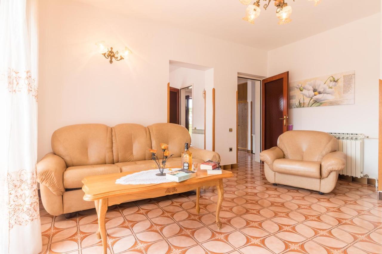 Apartments Ivica 1706 Ližnjan 외부 사진